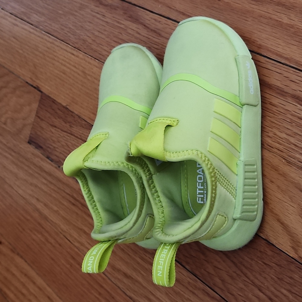 Adidas fitfoam sneakers